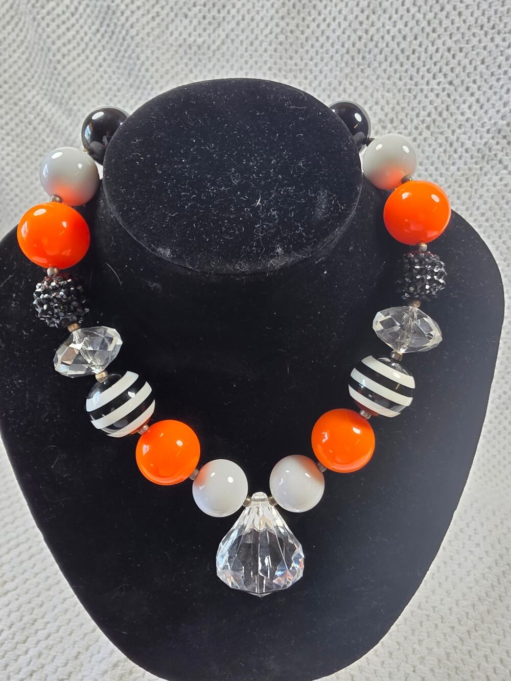 Girls Chunky Bubblegum Necklace 16" Orange, Black & White